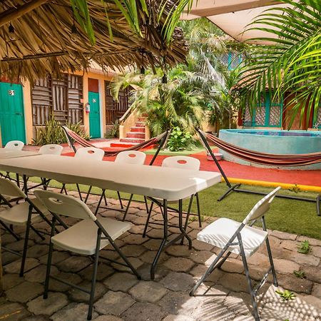 Casa Mexica Bungalows 지와타네호 외부 사진
