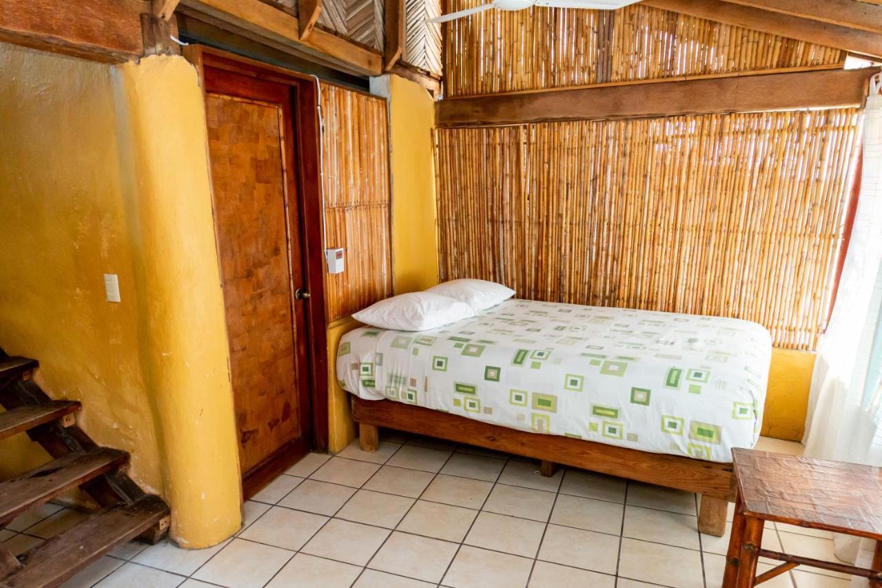 Casa Mexica Bungalows 지와타네호 외부 사진