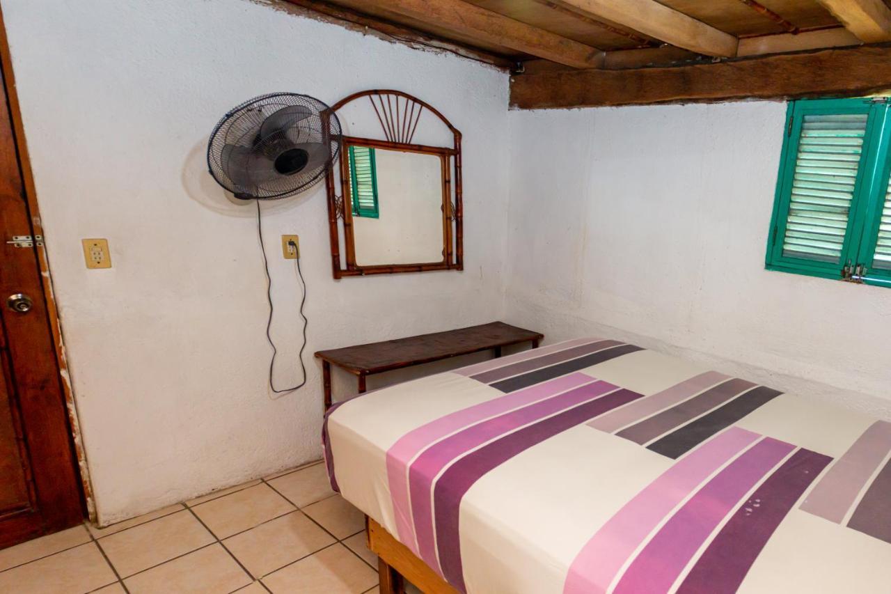 Casa Mexica Bungalows 지와타네호 외부 사진